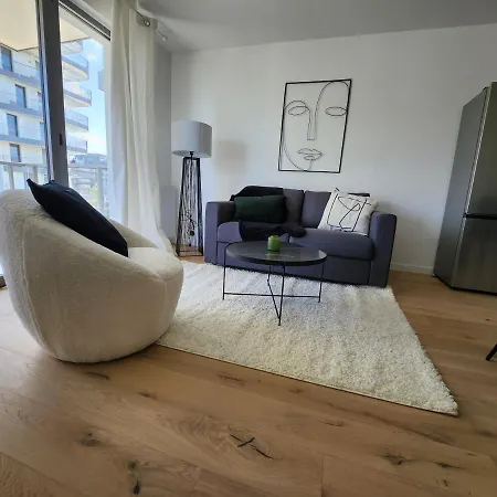 Le Quai Des Verts * Кан